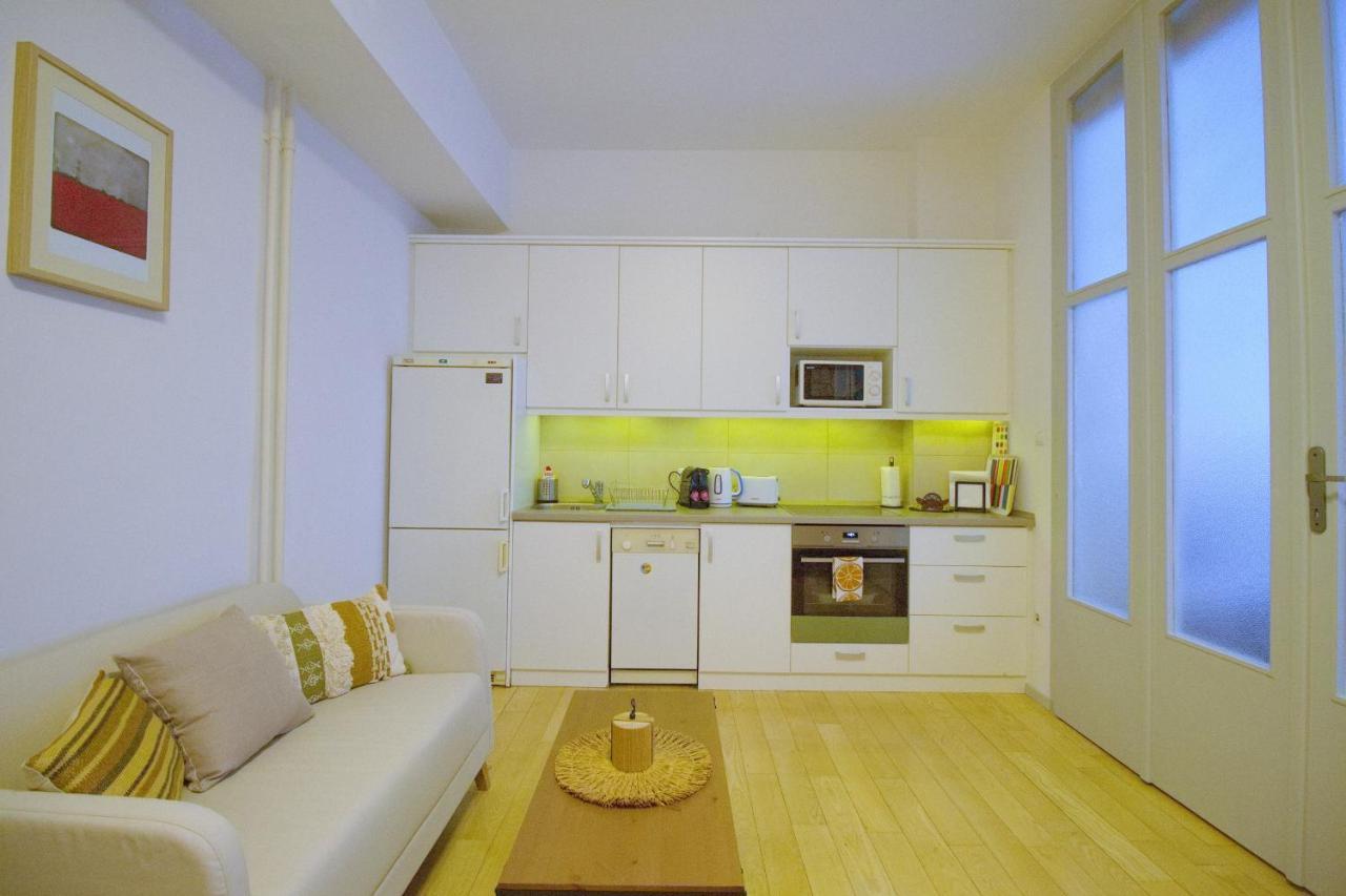 Urban Bourbon Apartment Budapest Bagian luar foto